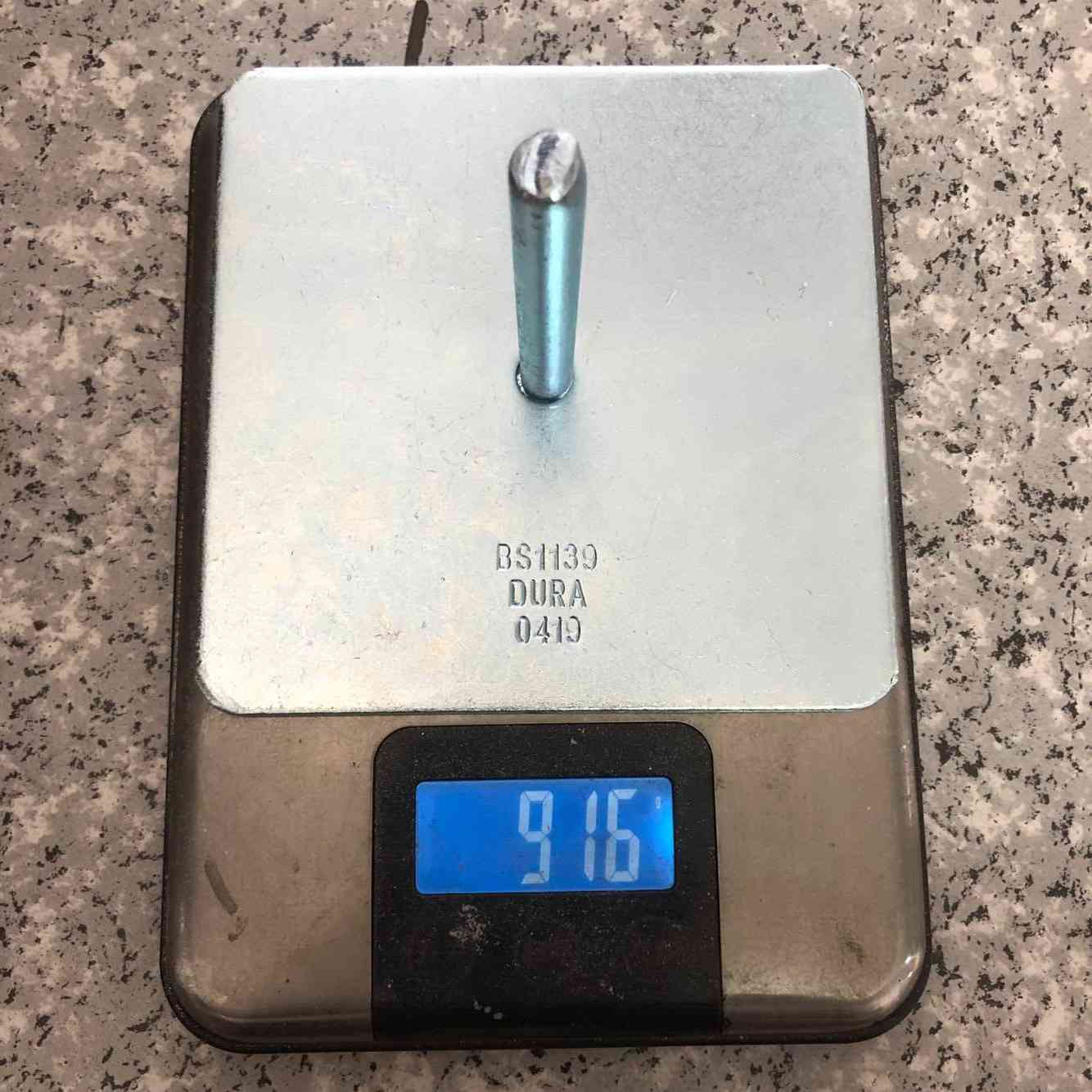 dongkrak dasar yang kokoh