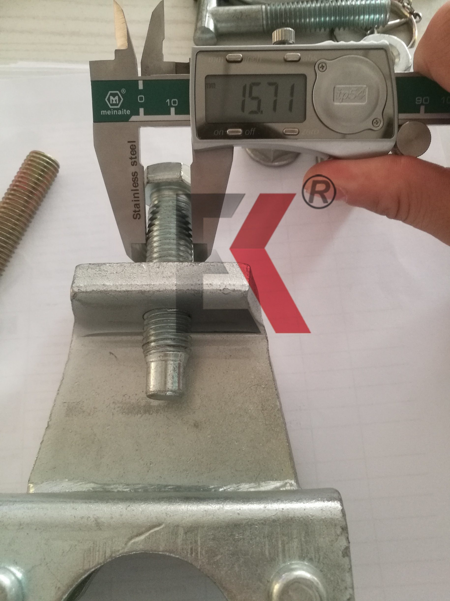 Memperbaiki girder coupler-1. 