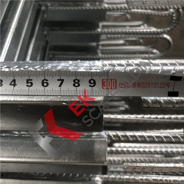 Ek Hook-On Ladder 02 