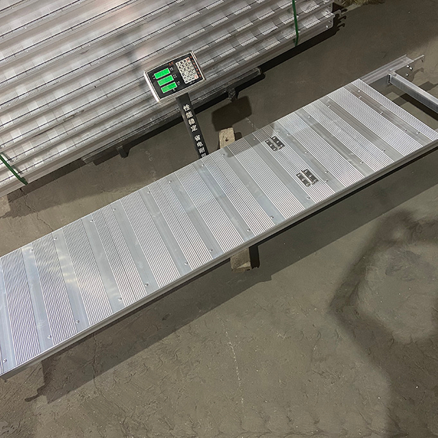 Platform Akses Perancah Ringlock Aluminium 2.4m