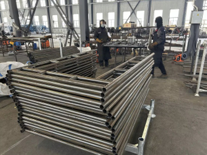 Berjalan melalui bingkai pengelasan