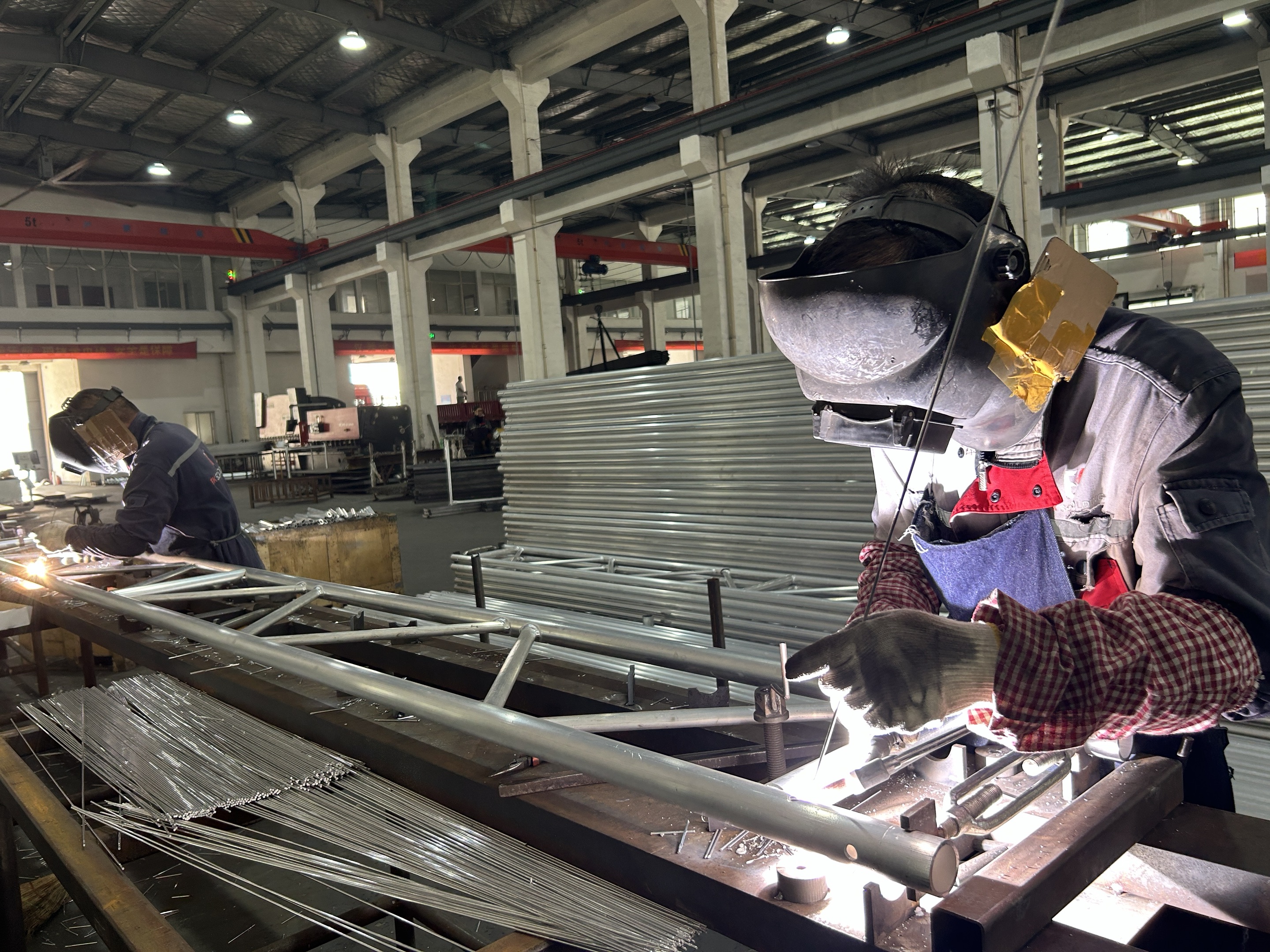 kisi aluminium balok 