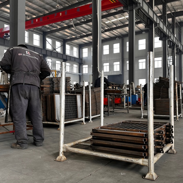 Gambar Produksi Gerbang Akses Tangga Terbalik 