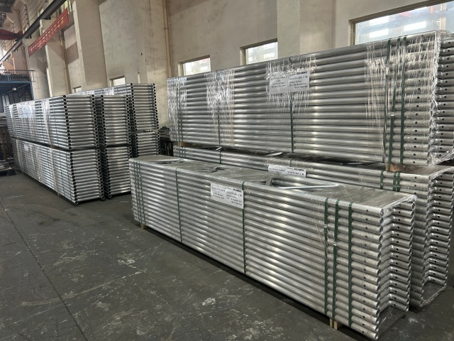 Balok Aluminium