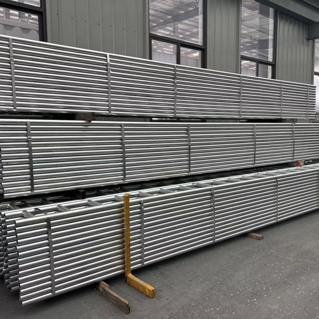 Balok Tangga Baja 6m