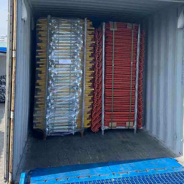 Gerbang perancah dan perangkap pemuatan