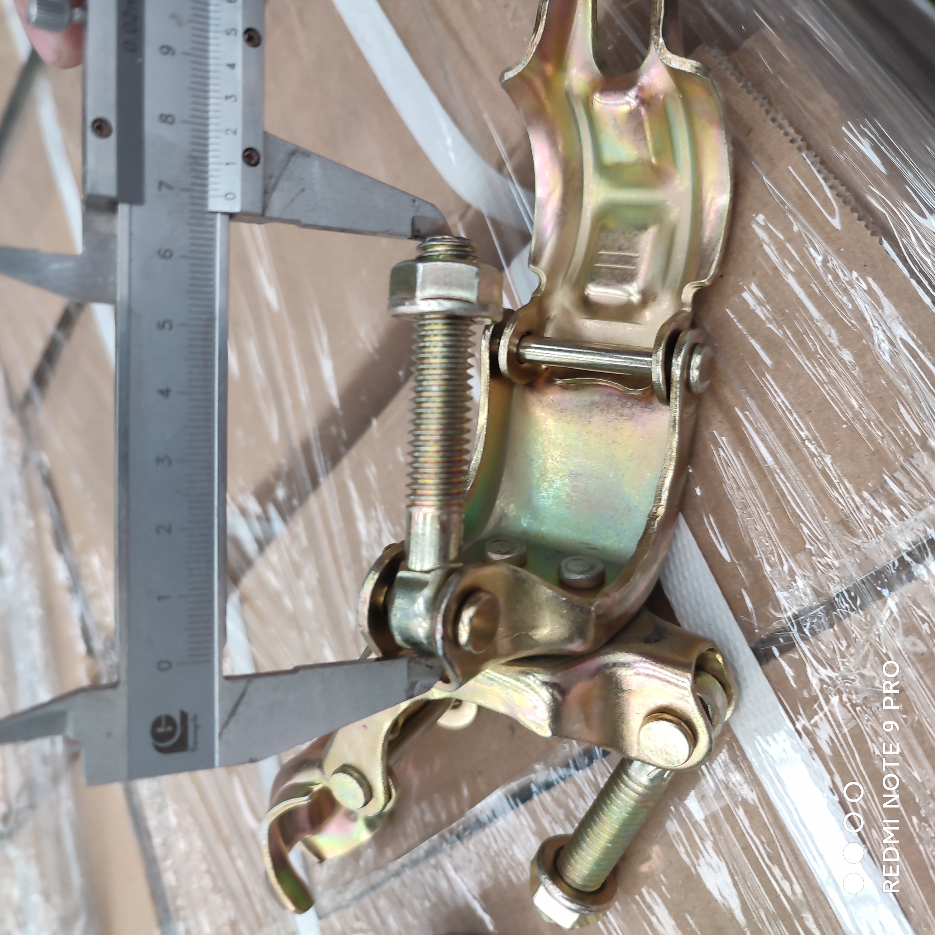 coupler putar yang ditekan 