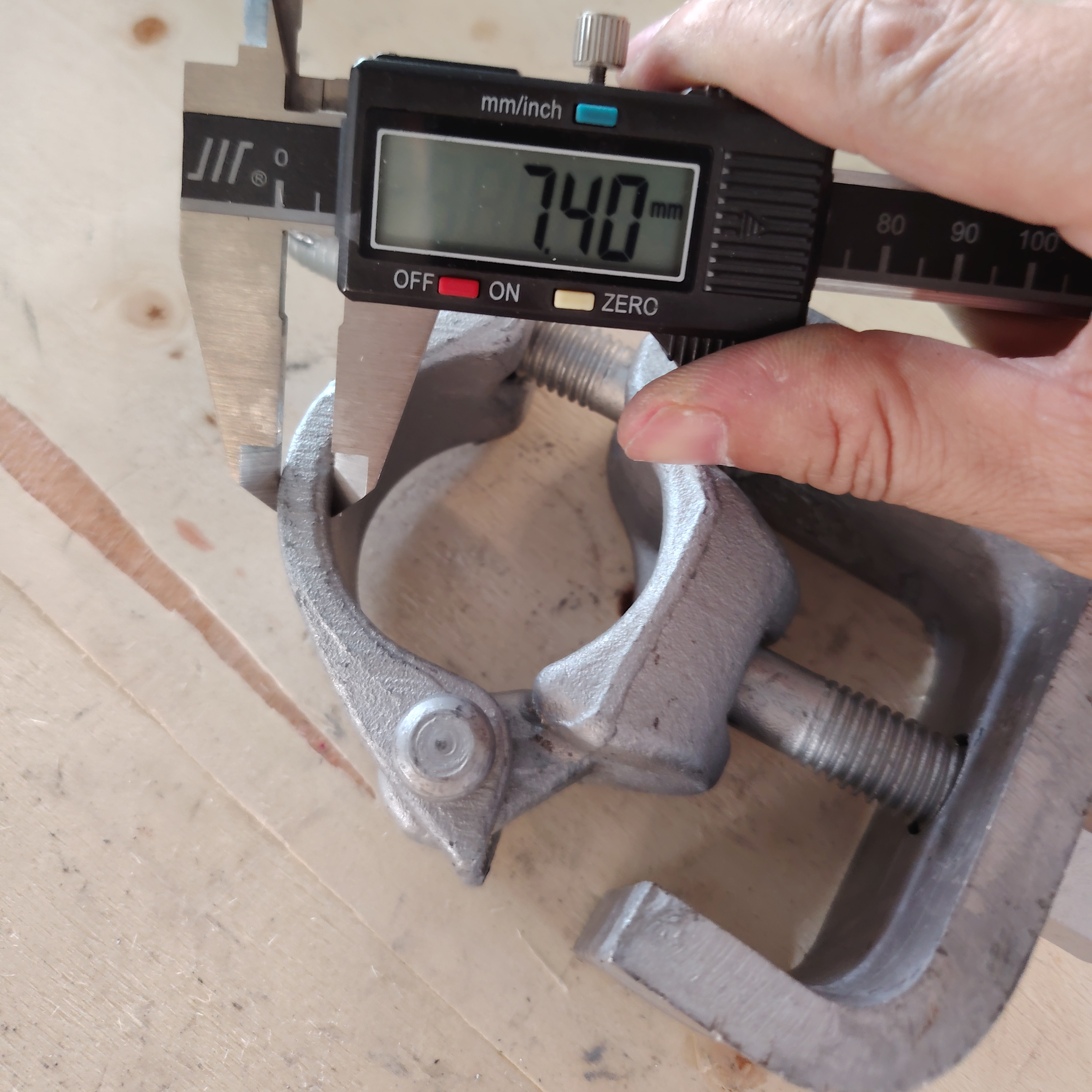 Penjepit Perancah Berbentuk Khusus Bjelke Klips