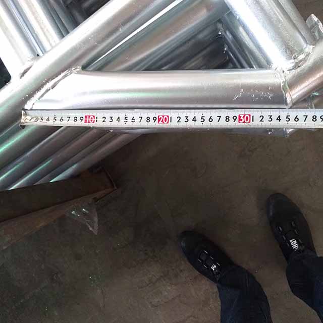 Cuplock memperkuat balok 10