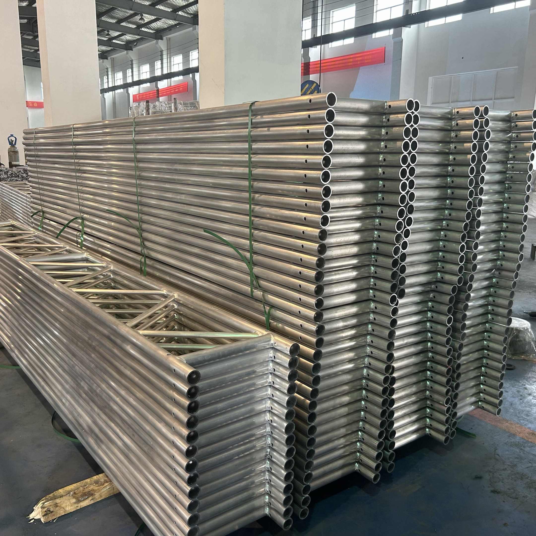 Balok Perancah Aluminium