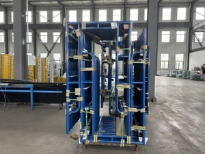 Berjalan melalui bingkai