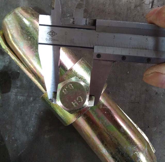 Pin sambungan 10 yang ditekan