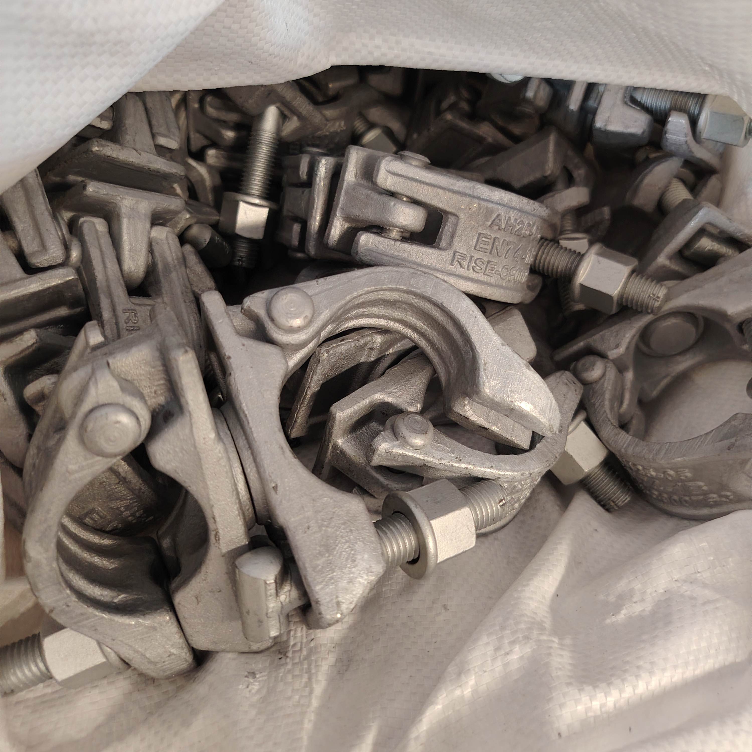 Swivel Coupler KV 49 X 49 Penjepit Scaffolding berbentuk khusus