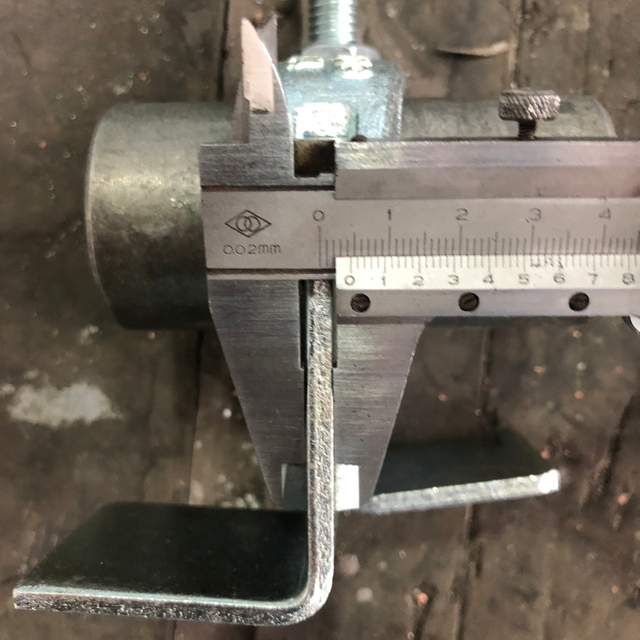 Coupler penahan papan