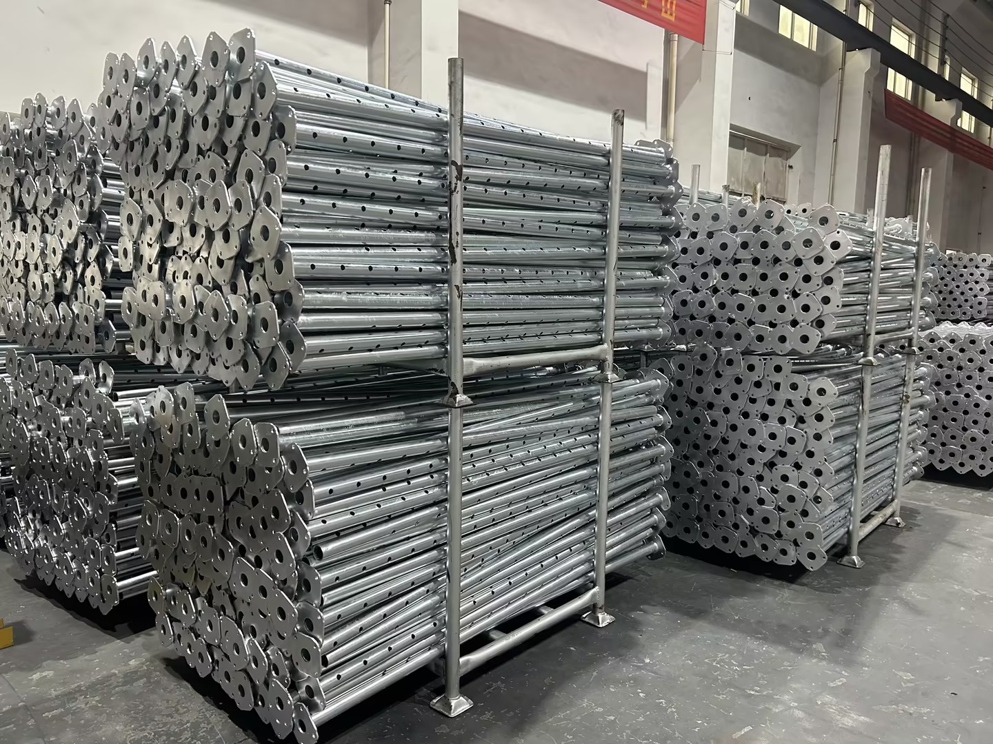 Alat peraga baja tugas berat