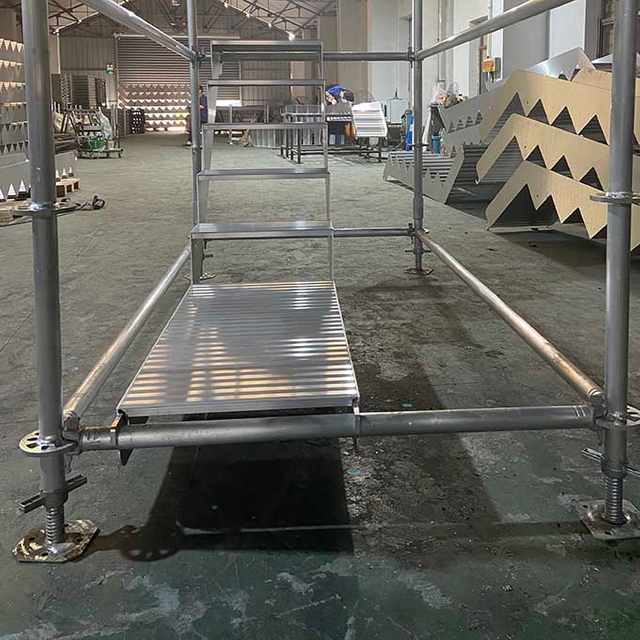 Aluminium Ringlock Scaffolding Stair 2.4m*1m Tinggi