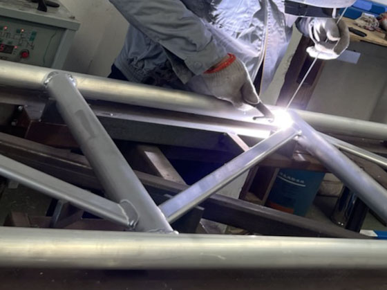 Produsen balok aluminium perancah