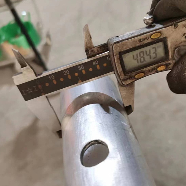 Balok kisi aluminium