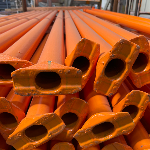 Melukis sistem perancah cuplock ledger horizontal