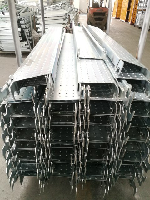 Hot Dip Galvanis Galvanized Scaffolding Walk Boards With Hook