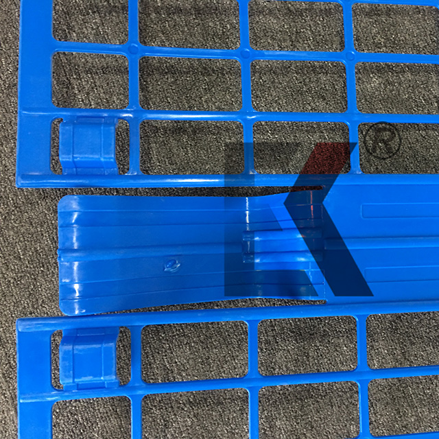 gerbang perancah pegas