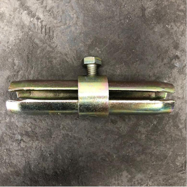 Tekan Pin Coupler Pin Sambungan Dalam