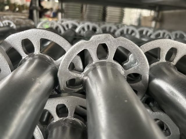 hiasan berbentuk mawar