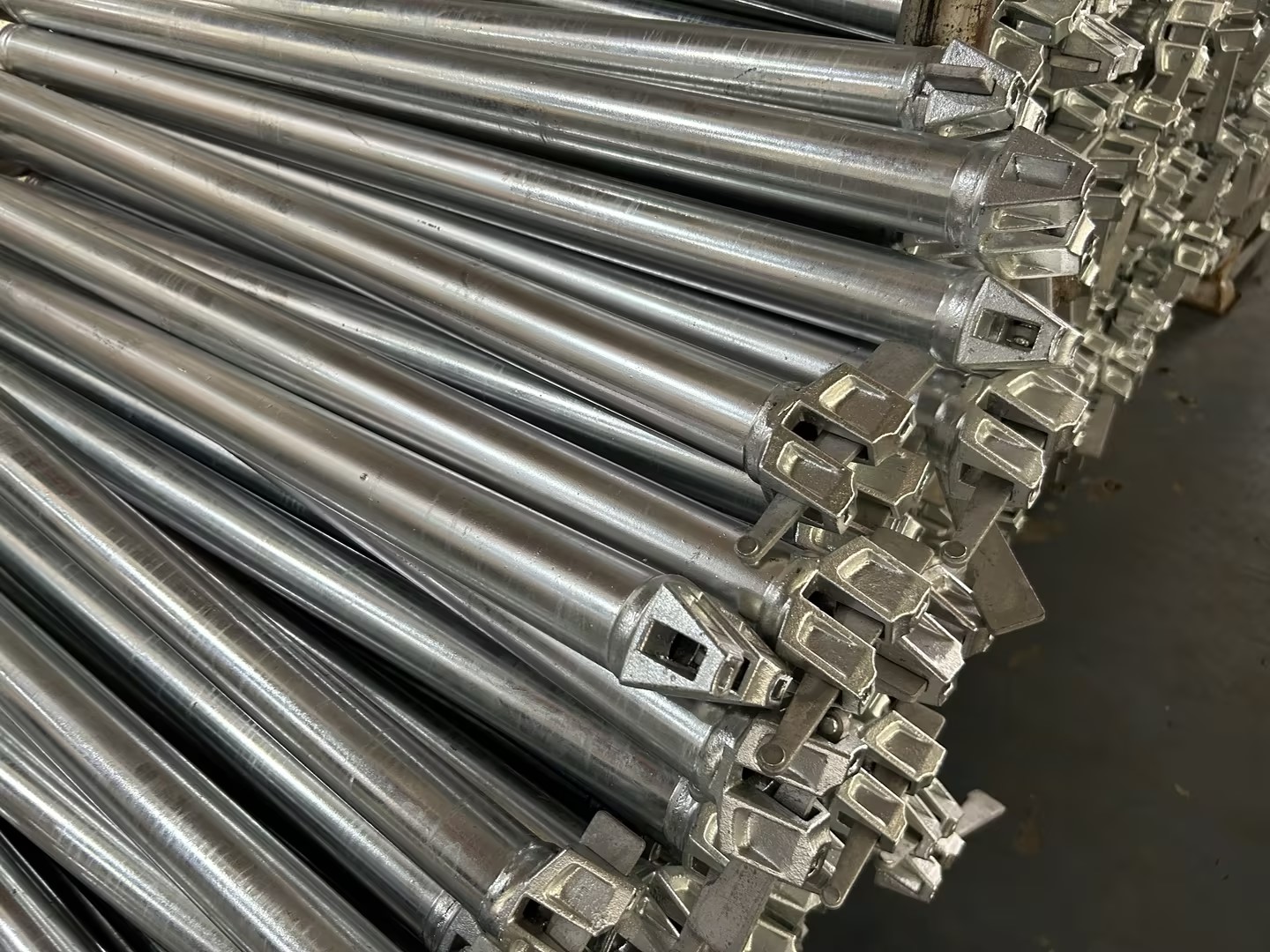 Buku Besar Sistem Ringlock