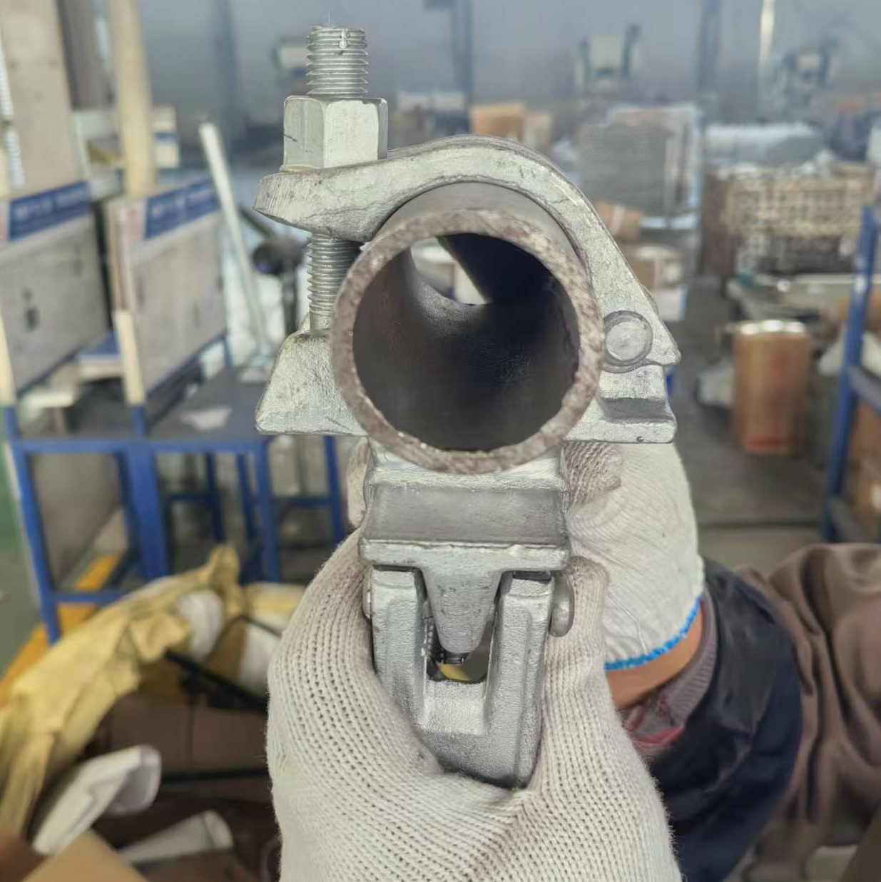 Double Coupler 60 X 60 Penjepit Scaffolding berbentuk khusus