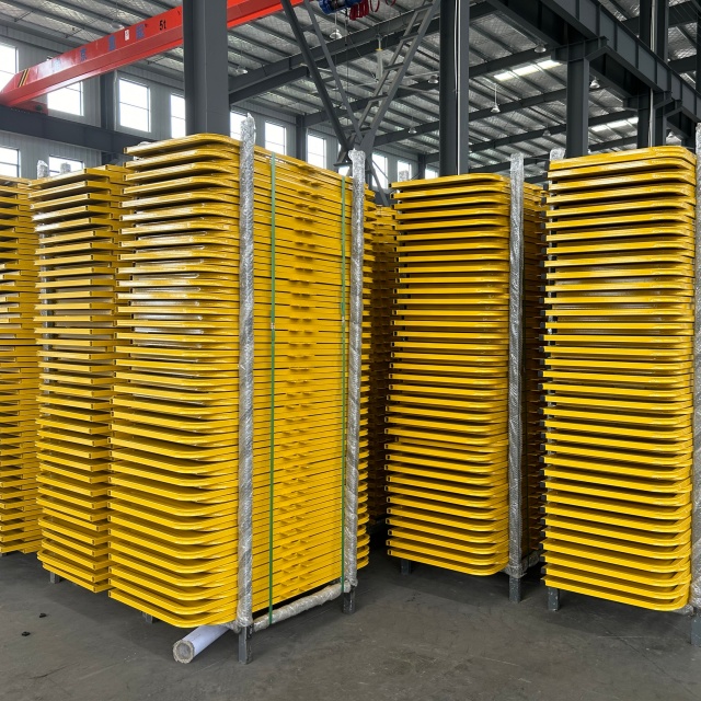 gerbang akses tangga yang dapat dibalik