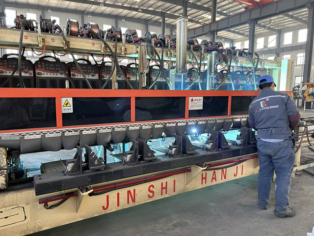 Pengelasan perancah ringlock