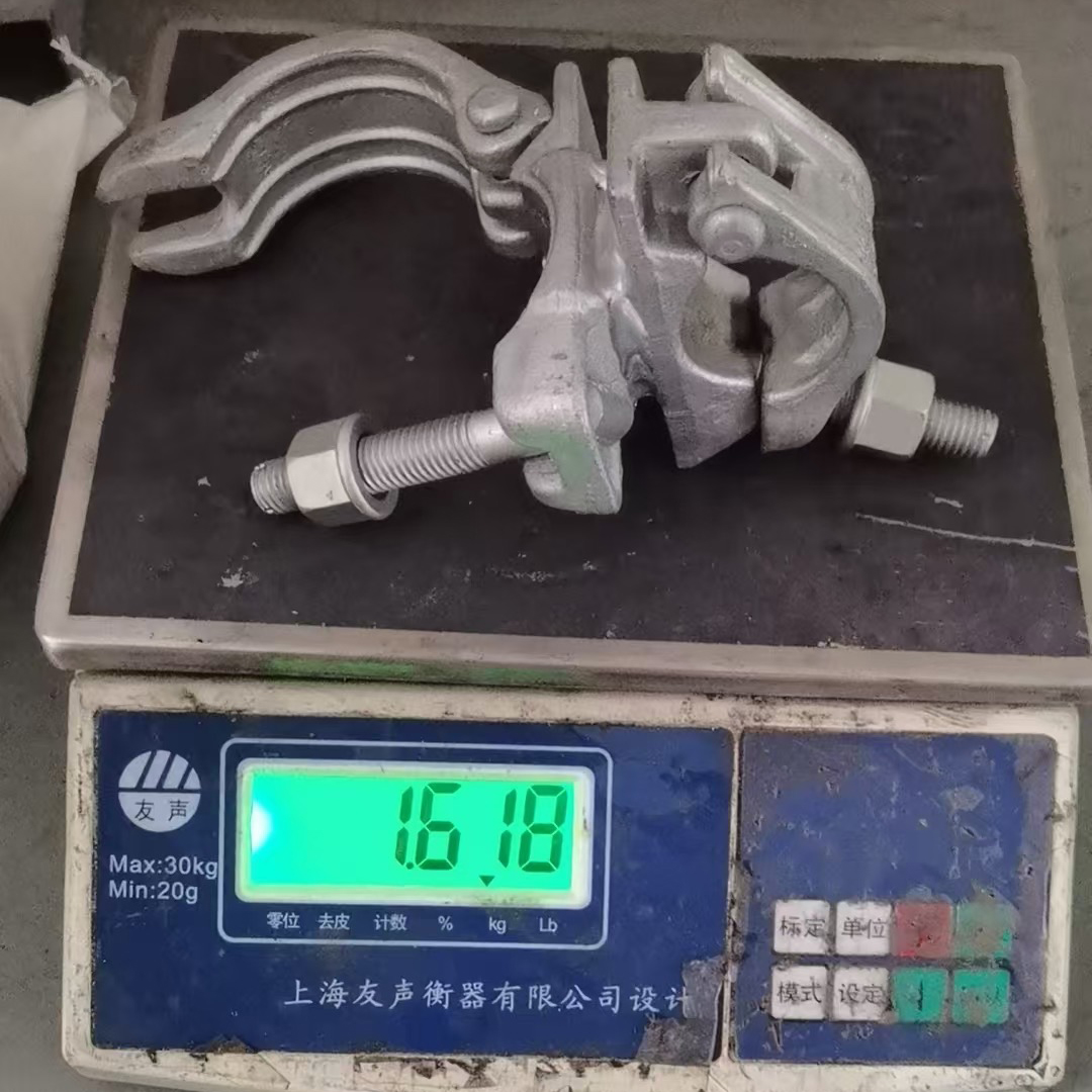 Perancah berbentuk khusus Penjepit 