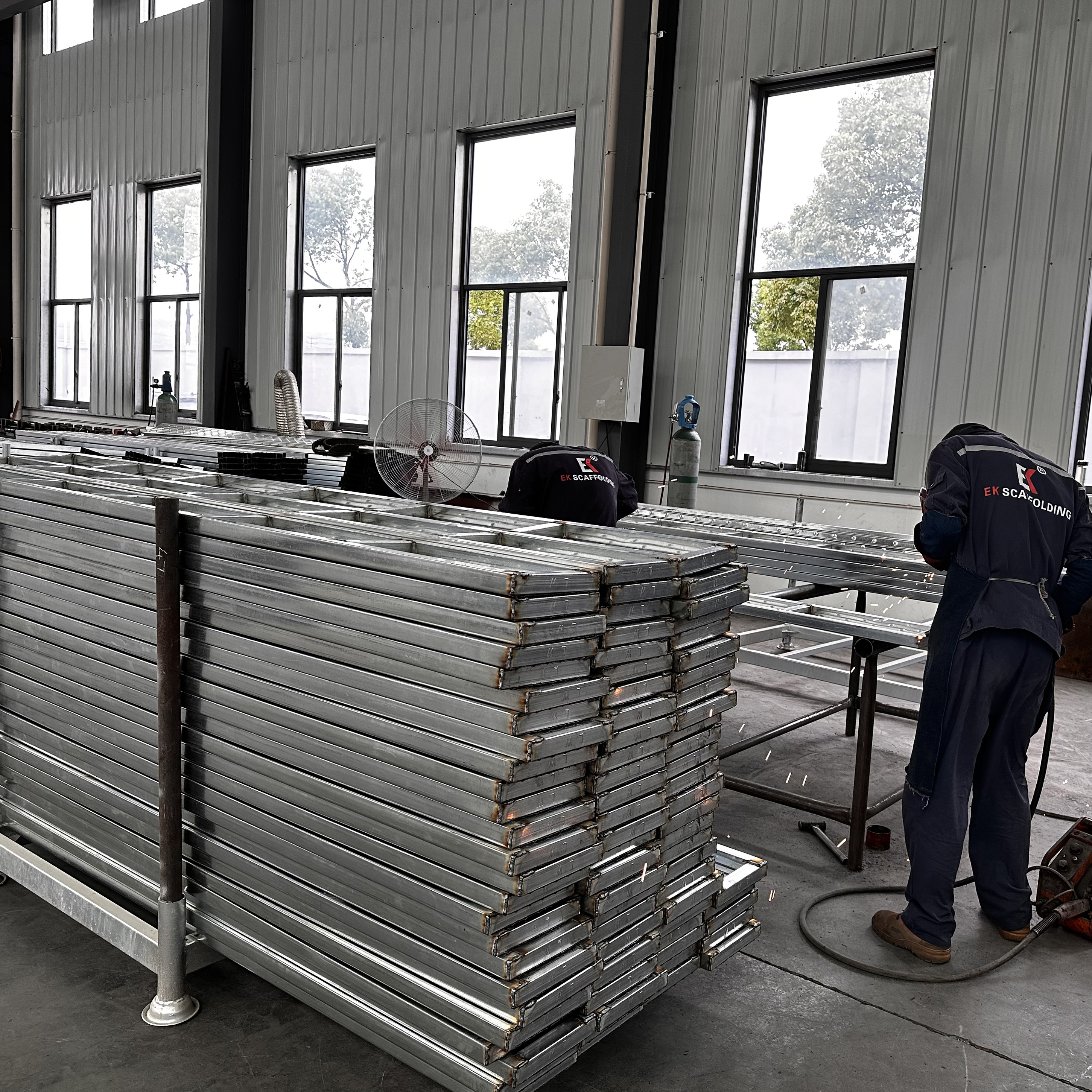 tertutup papan baja tertutup papan baja 