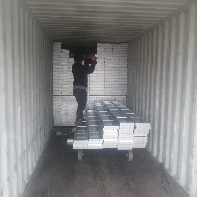 Papan berjalan perancah 240mm GI untuk konstruksi