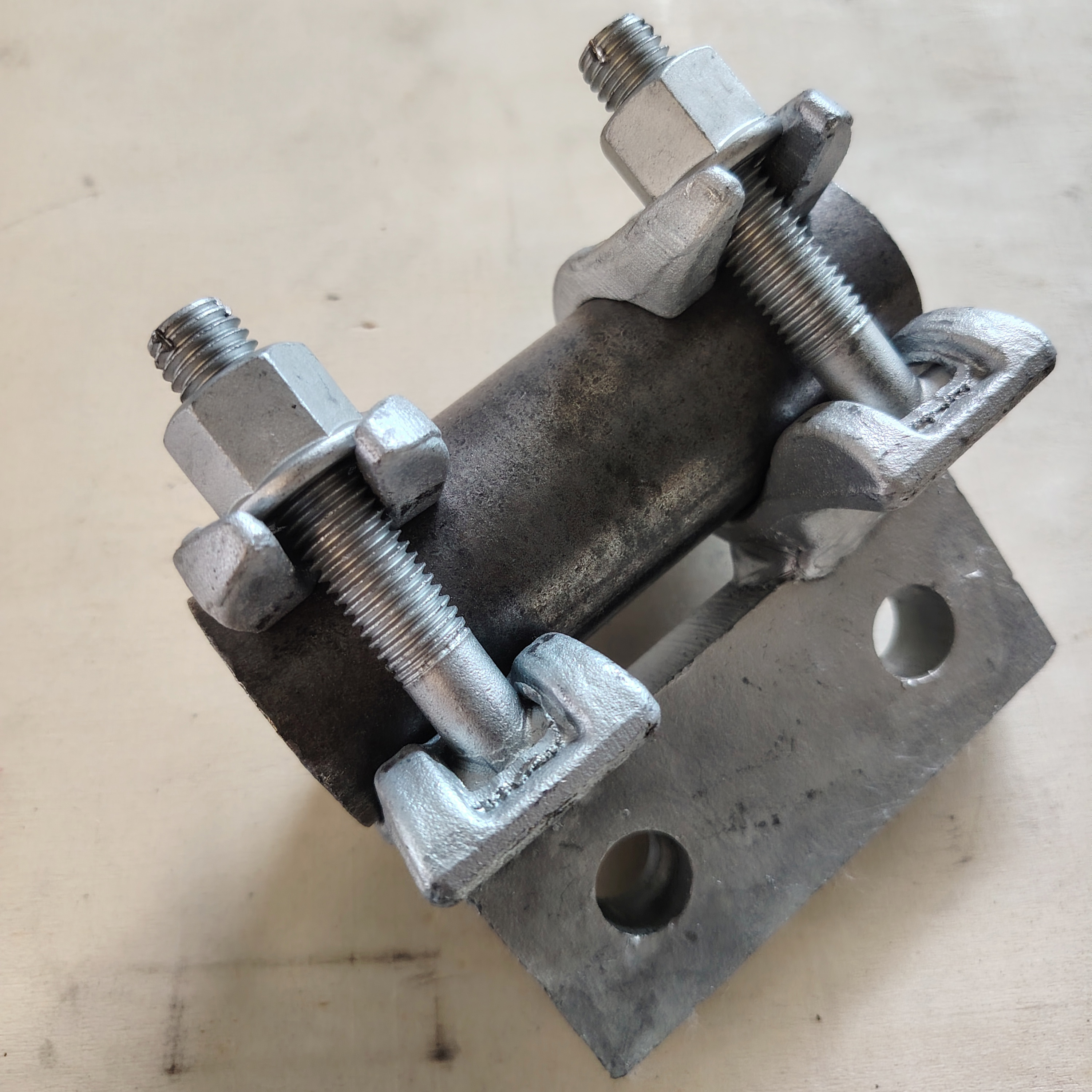 Penjepit Perancah Berbentuk Khusus Basis yang Dipesan Lebih Dahulu