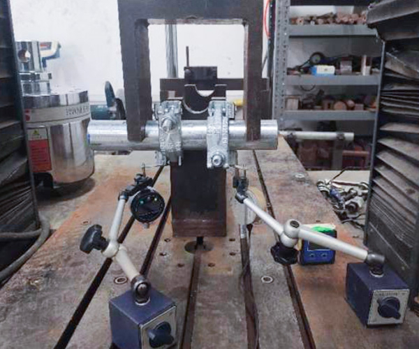  gravlock coupler dalam tes (uji slip sepanjang tabung flensa)