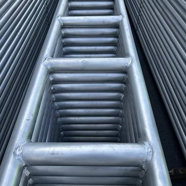 Balok tangga aluminium
