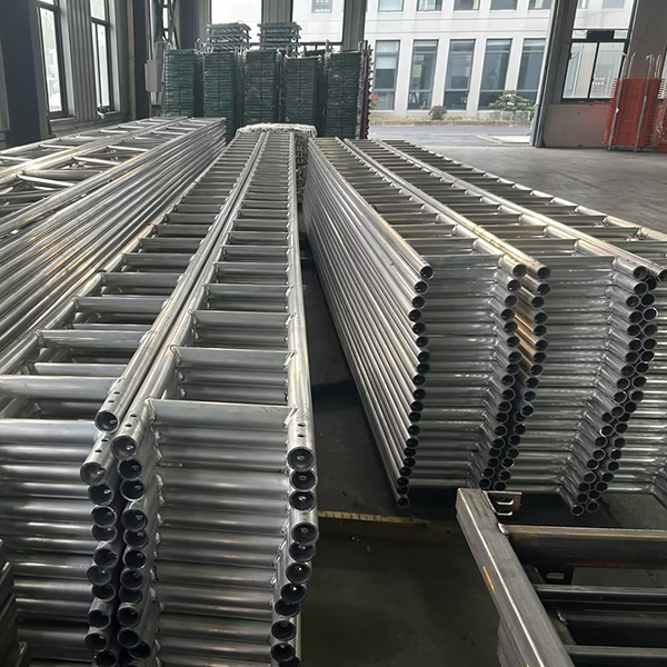 Balok tangga aluminium